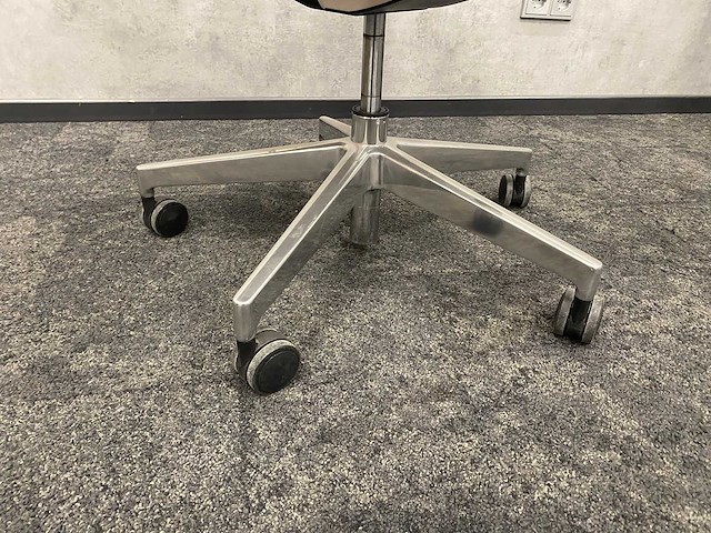 Asis match executive/ martin stoll - directie design set - afbeelding 22 van  23