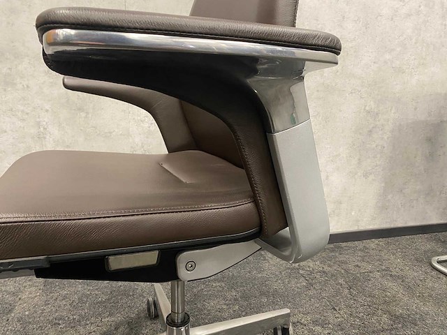 Asis match executive/ martin stoll - directie design set - afbeelding 2 van  23