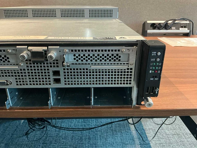 Asrock gpu cluster - afbeelding 4 van  10