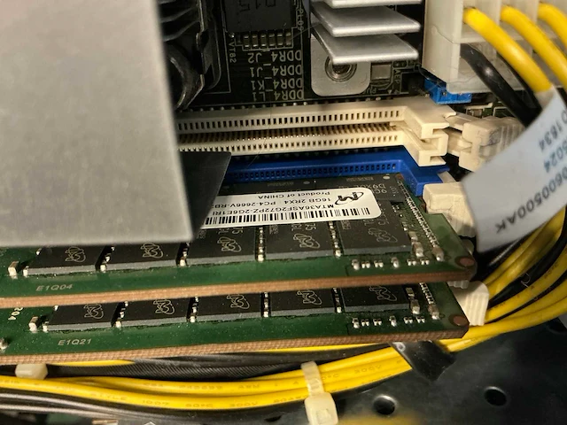 Asrock gpu cluster - afbeelding 2 van  10