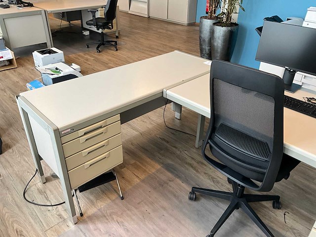 Assmann hoek bureau (3x) - afbeelding 6 van  7