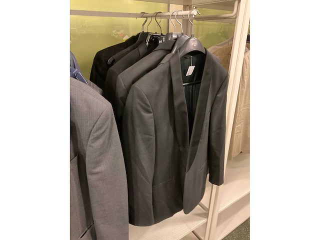 Assorti colberts/pantalons/gillets - afbeelding 2 van  3