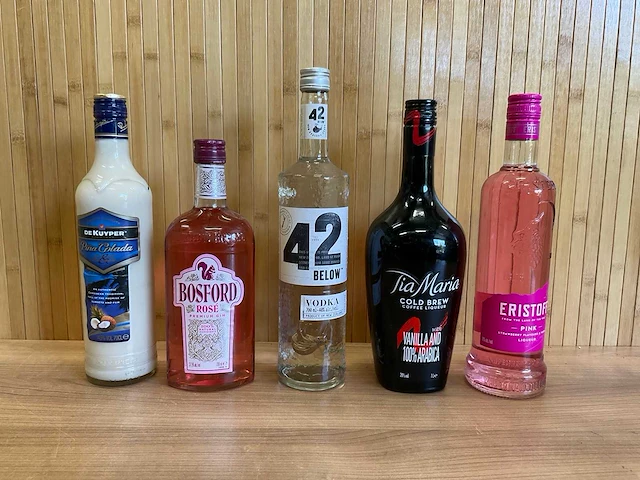 Assorti drank (5x) - afbeelding 1 van  4