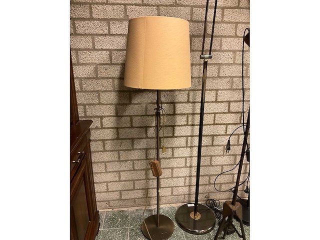 Assorti vloerlampen - afbeelding 4 van  7