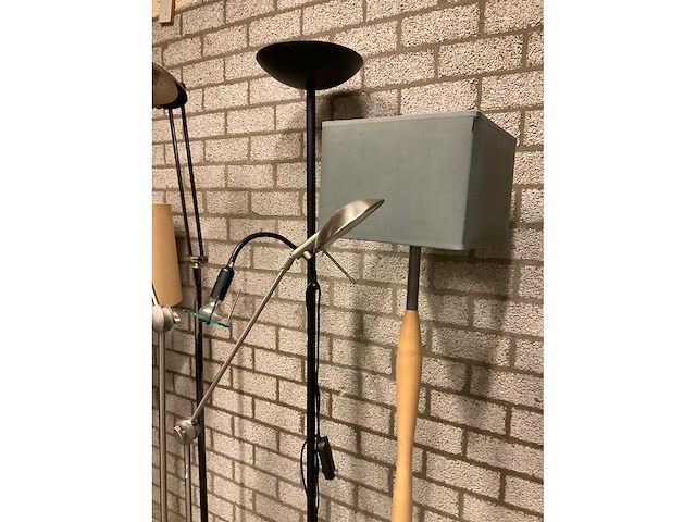 Assorti vloerlampen - afbeelding 6 van  7