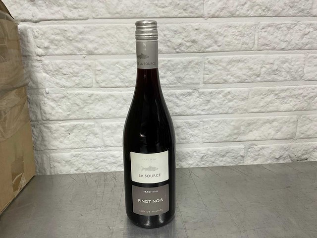 Assorti wijn merlot, pinot noir, cabernet sauvignon, réserve, syrah (20x) - afbeelding 6 van  18