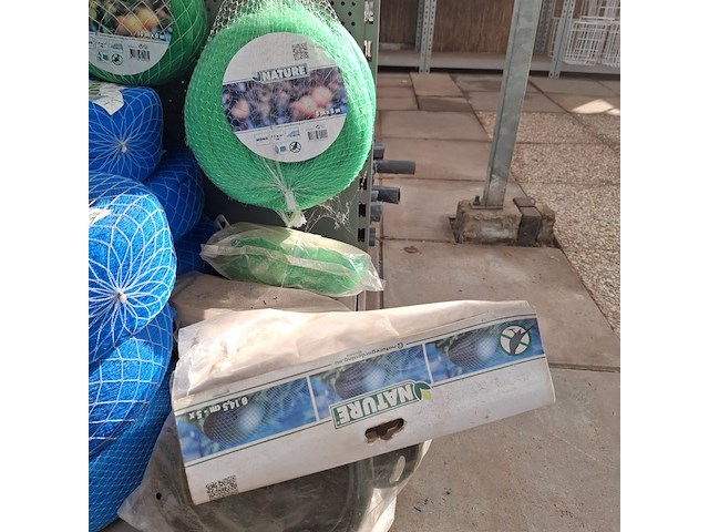 Assortiment afdeknetten o.a. nature - afbeelding 8 van  16