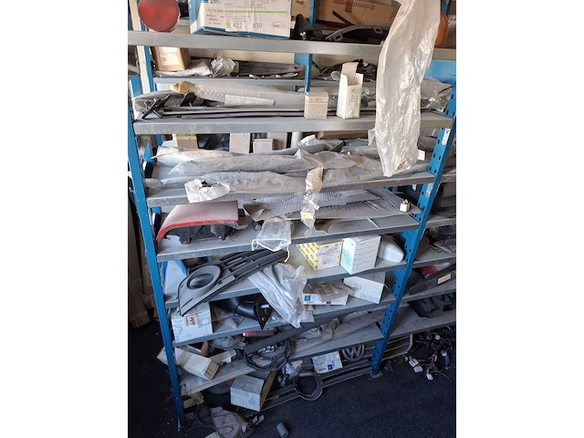 Assortiment auto onderdelen en toebehoren - afbeelding 5 van  31