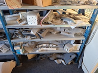 Assortiment auto onderdelen en toebehoren - afbeelding 14 van  31