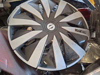 Assortiment auto onderdelen en toebehoren - afbeelding 24 van  31