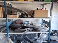 Assortiment auto onderdelen en toebehoren - afbeelding 28 van  31