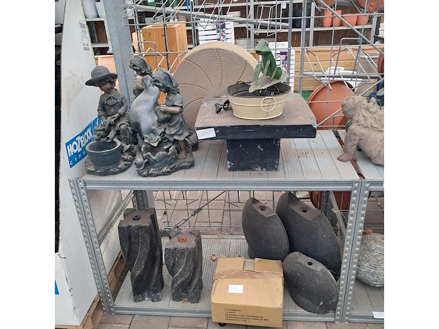 Assortiment beelden en waterornamenten o.a. ubbink - afbeelding 23 van  44