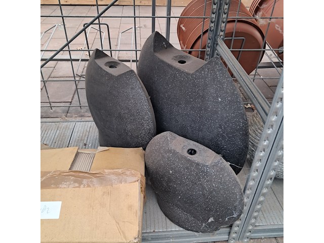 Assortiment beelden en waterornamenten o.a. ubbink - afbeelding 38 van  44