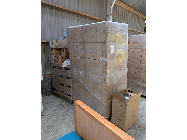 Assortiment beschermende uitrusting, active gear, active gear, m safe, anne o'leary - afbeelding 12 van  19
