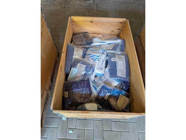Assortiment beschermende uitrusting bouwjaar 2019 - afbeelding 5 van  22