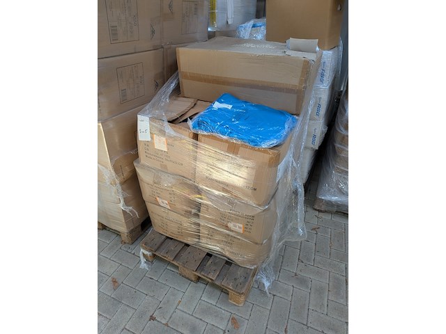 Assortiment beschermende uitrusting o.a. active gear, bouwjaar 2019 - afbeelding 4 van  18