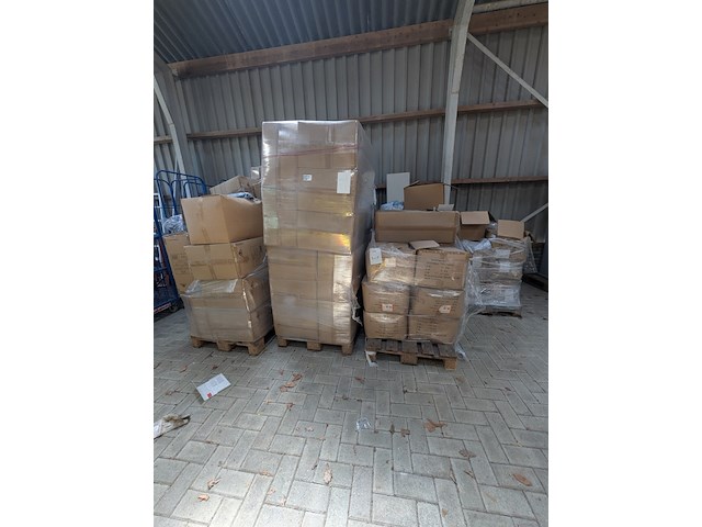 Assortiment beschermende uitrusting o.a. active gear, bouwjaar 2019 - afbeelding 11 van  18