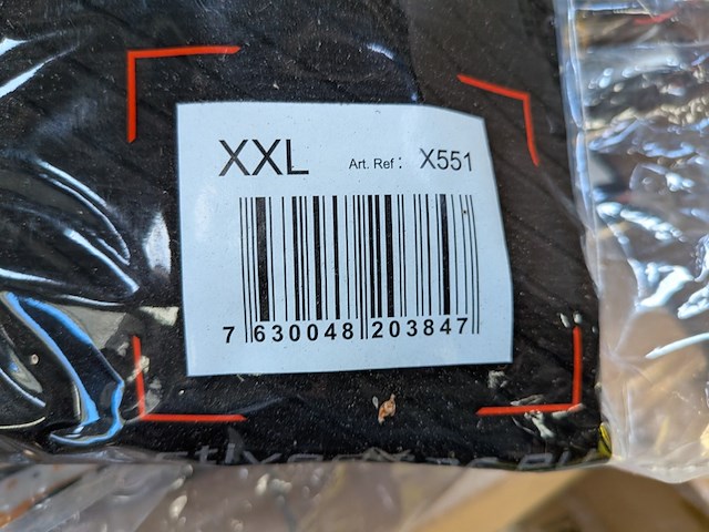 Assortiment beschermende uitrusting o.a. active gear, bouwjaar 2019 - afbeelding 14 van  18
