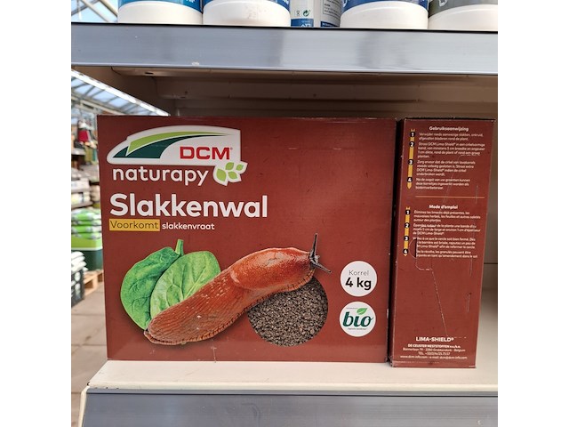 Assortiment bestrijdingsmiddelen o.a. dcm, pokon - afbeelding 6 van  19