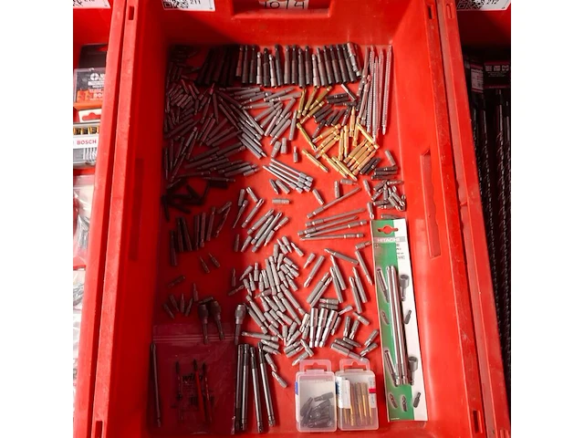 Assortiment bitjes en bithouders - afbeelding 1 van  7