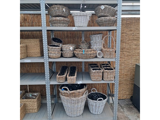Assortiment bloemmanden - afbeelding 1 van  12