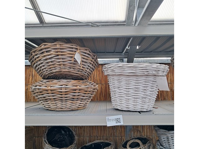 Assortiment bloemmanden - afbeelding 7 van  12