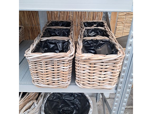 Assortiment bloemmanden - afbeelding 12 van  12