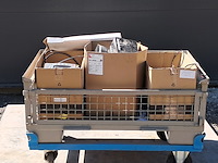 Assortiment boot navigatie benodigdheden en onderdelen o.a. raytheon, autohelm, garmin - afbeelding 12 van  26