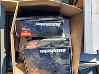 Assortiment boot navigatie benodigdheden en onderdelen o.a. raytheon, autohelm, garmin - afbeelding 25 van  26