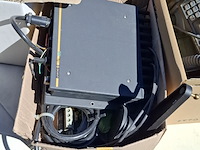 Assortiment boot navigatie en communicatie benodigdheden en onderdelen o.a. raymarine, raytheon - afbeelding 11 van  25