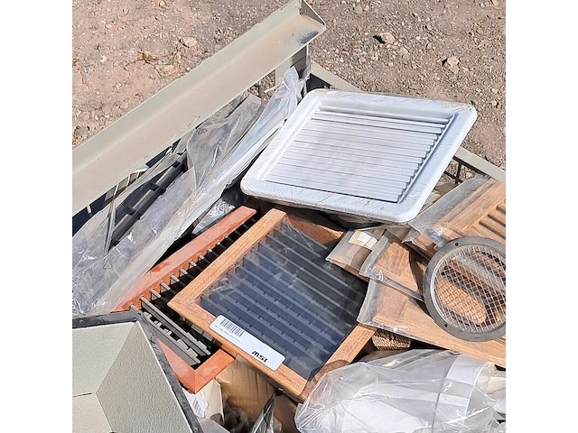 Assortiment bootroosters en ventilatie - afbeelding 9 van  11