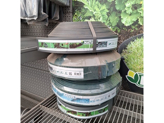 Assortiment borderbanden en planken o.a. nature, bellissa - afbeelding 19 van  28