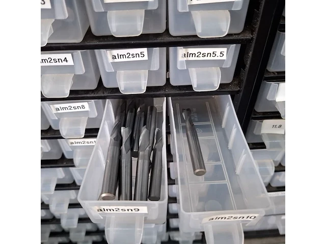 Assortiment boren en frezen - afbeelding 6 van  79