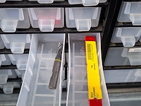 Assortiment boren en frezen - afbeelding 13 van  79