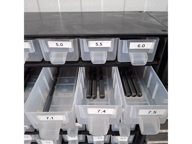 Assortiment boren en frezen - afbeelding 19 van  79