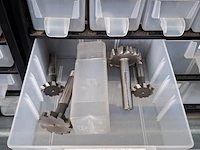 Assortiment boren en frezen - afbeelding 30 van  79