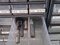Assortiment boren en frezen - afbeelding 40 van  79
