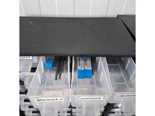Assortiment boren en frezen - afbeelding 34 van  79