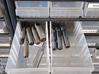 Assortiment boren en frezen - afbeelding 68 van  79