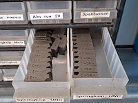 Assortiment boren en frezen - afbeelding 72 van  79