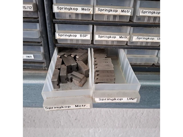Assortiment boren en frezen - afbeelding 75 van  79