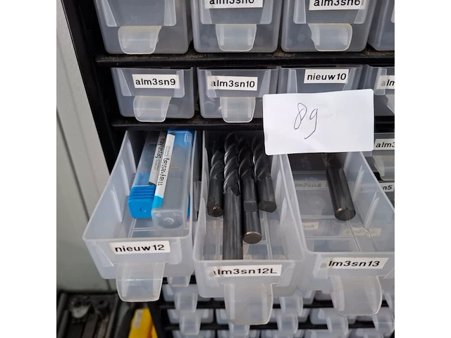 Assortiment boren en frezen - afbeelding 79 van  79