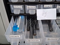 Assortiment boren en frezen - afbeelding 79 van  79