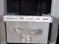 Assortiment boren en ruimers in werkplaatskast - afbeelding 15 van  43