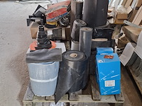 Assortiment bouwbenodigdheden - afbeelding 12 van  19