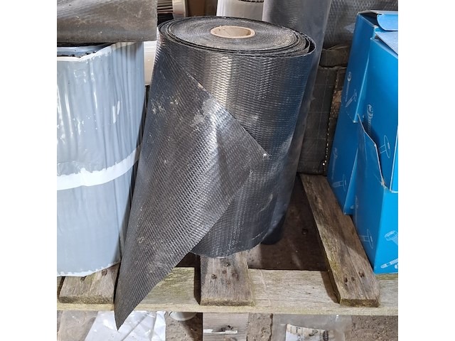 Assortiment bouwbenodigdheden - afbeelding 13 van  19