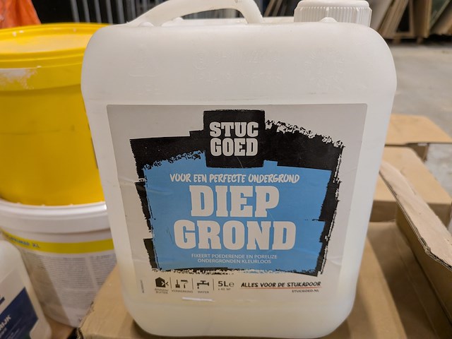 Assortiment bouwbenodigdheden - afbeelding 10 van  76