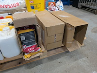 Assortiment bouwbenodigdheden - afbeelding 11 van  76