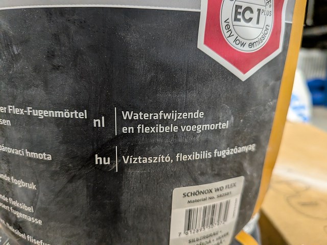 Assortiment bouwbenodigdheden - afbeelding 14 van  76