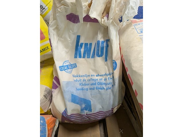 Assortiment bouwbenodigdheden - afbeelding 21 van  76